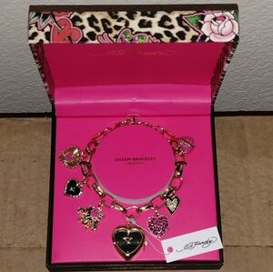 ED HARDY CHARM BRACELET WATCH HEART GOLD TONE NEW ED HARDY BRACELET  WATCH
